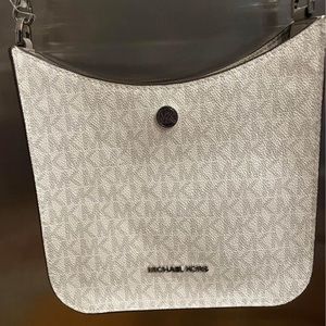Michael Kors Crossbody Bag